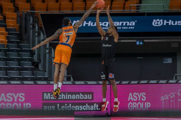 来自西亚的 来自西亚的